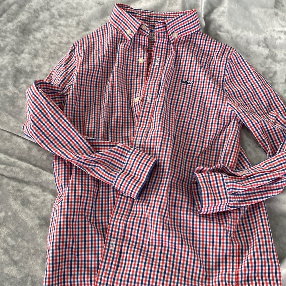 Vineyard Vines performance button down